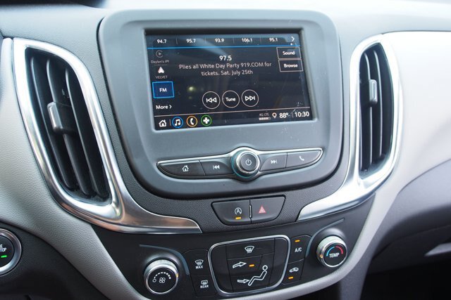 Used 2024 Chevrolet Equinox LS w/ LS Convenience Package FWD image 24