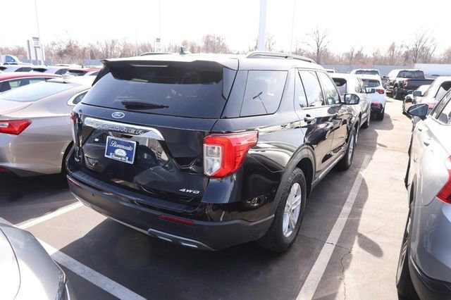 Certified 2024 Ford Explorer XLT w/ Equipment Group 202A image 3