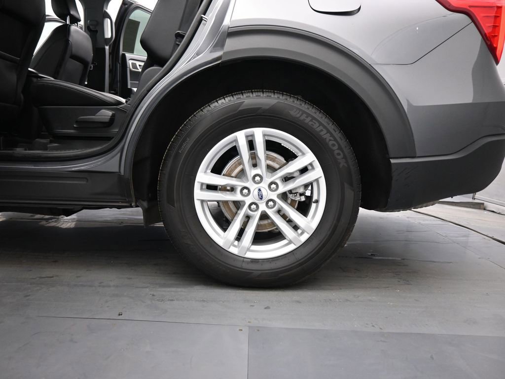 Certified 2023 Ford Explorer XLT w/ Equipment Group 202A image 24
