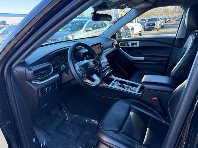 Certified 2023 Ford Explorer XLT w/ Equipment Group 202A image 13