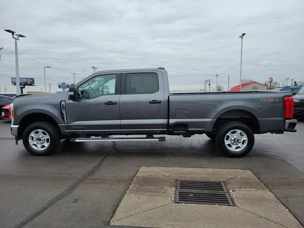 Certified 2025 Ford F250 XLT video 2