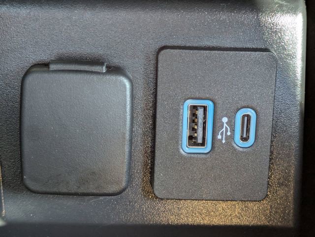Certified 2023 Ford Explorer XLT w/ Equipment Group 202A RWD image 22