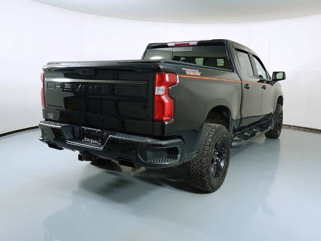 Used 2020 Chevrolet Silverado 1500 LT Trail Boss w/ Midnight Edition AWD/4WD image 3