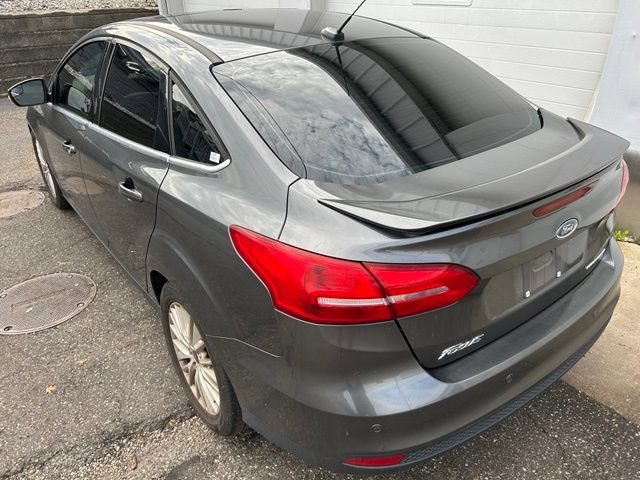 Certified 2018 Ford Focus Titanium FWD image 4
