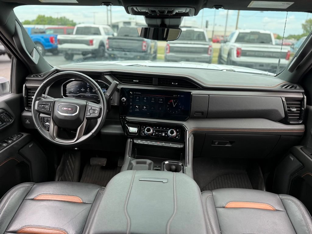 Used 2024 GMC Sierra 2500 AT4 w/ AT4 Premium Plus Package AWD/4WD image 2