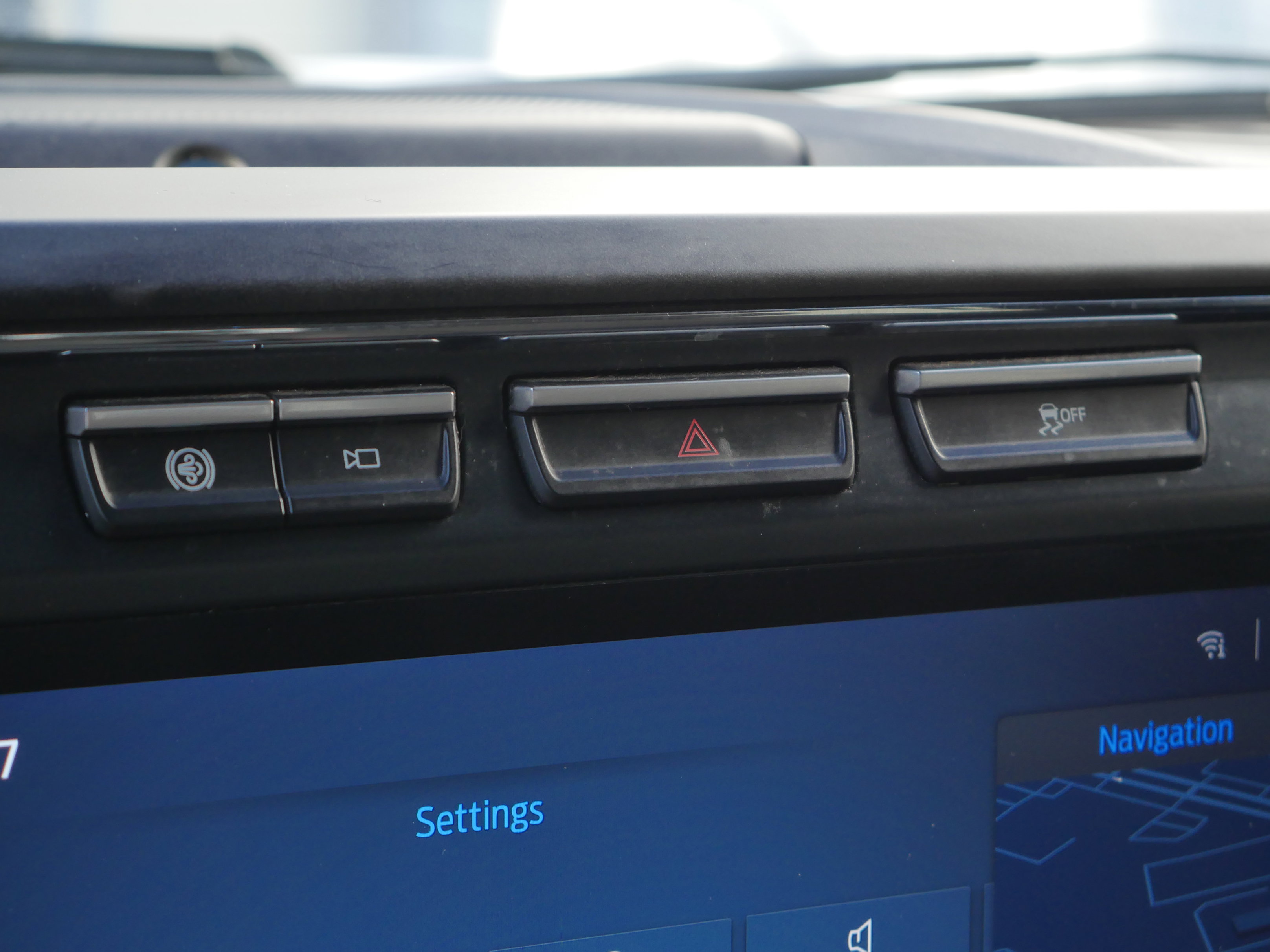 Certified 2024 Ford F250 XLT w/ XLT Premium Package image 10