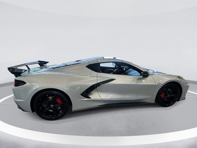 Used 2022 Chevrolet Corvette Stingray Preferred Cpe w/ Z51 Performance Package image 3