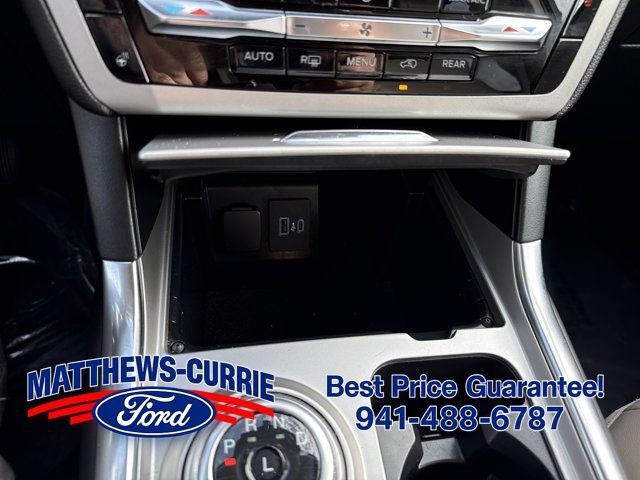 Certified 2022 Ford Explorer XLT w/ Equipment Group 202A RWD image 22