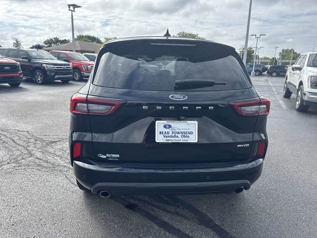 Certified 2023 Ford Escape ST-Line w/ Tech Pack #1 image 4