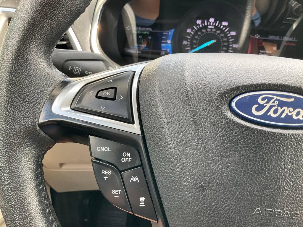 Certified 2020 Ford Edge Titanium AWD/4WD image 6