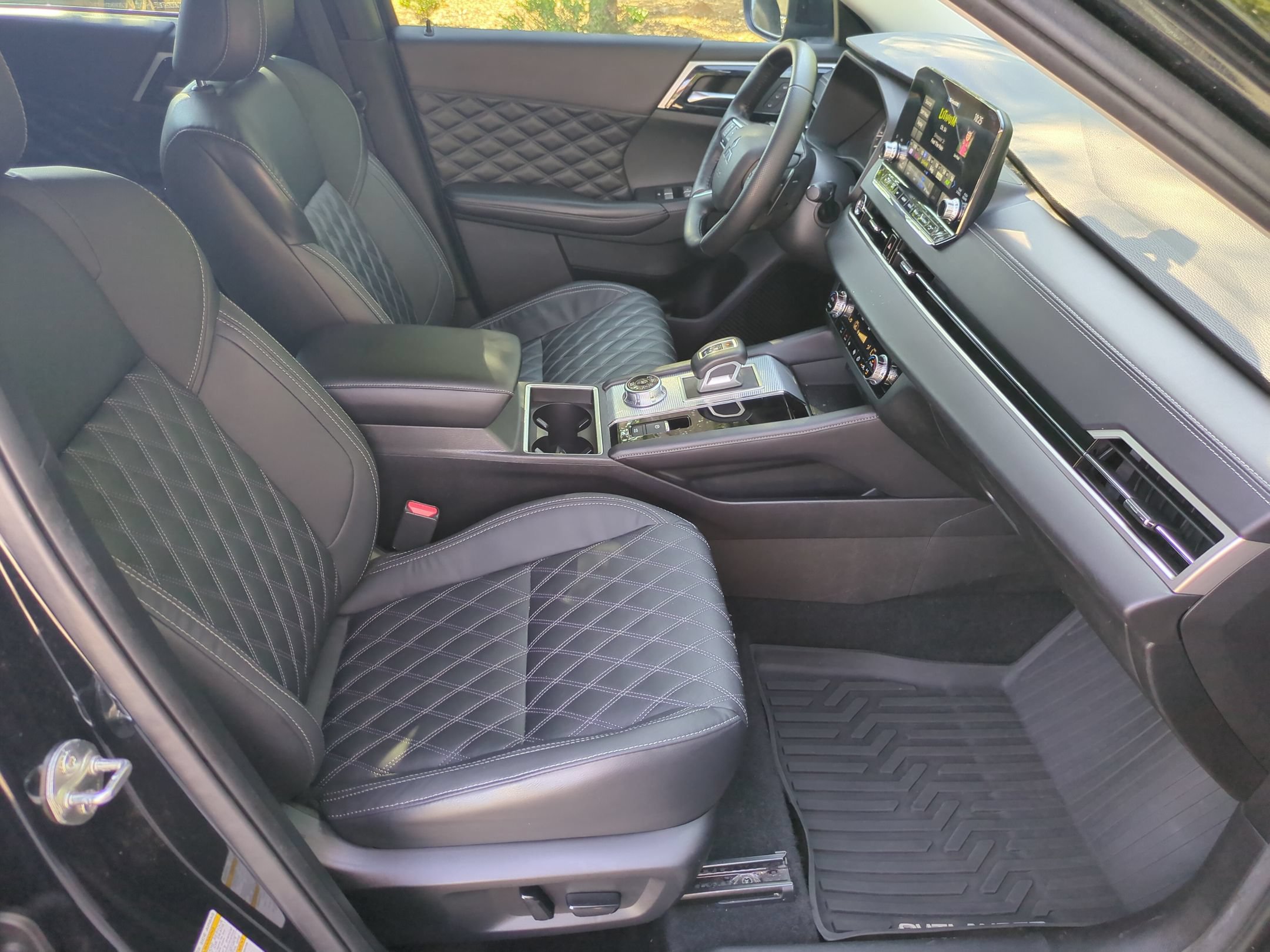 Used 2022 Mitsubishi Outlander SEL AWD/4WD image 33