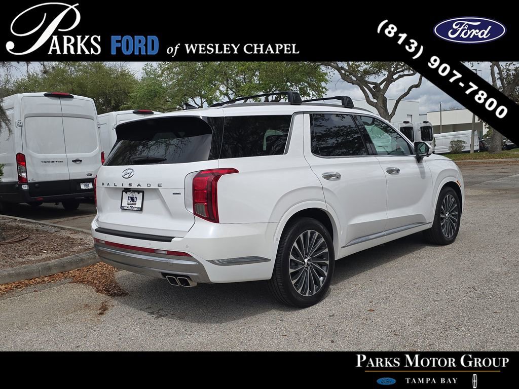 Used 2025 Hyundai Palisade Calligraphy image 3