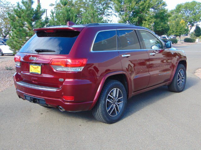 Used 2020 Jeep Grand Cherokee Overland AWD/4WD image 6