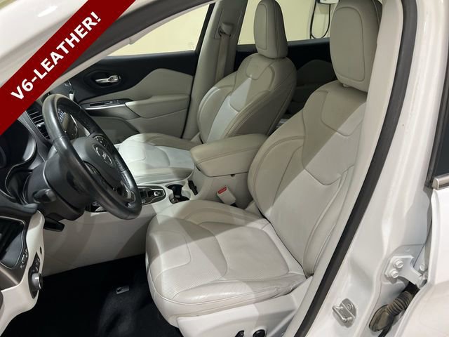 Used 2020 Jeep Cherokee Latitude Lux w/ Comfort/Convenience Group image 17