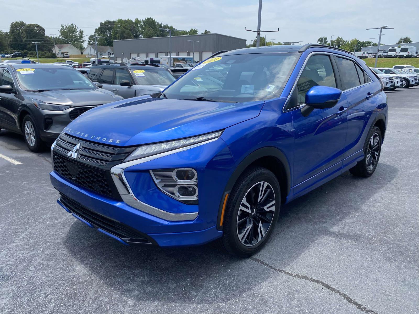 Used 2024 Mitsubishi Eclipse Cross SE AWD/4WD image 3