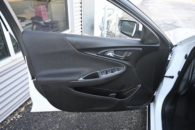 Used 2024 Chevrolet Malibu LT image 18