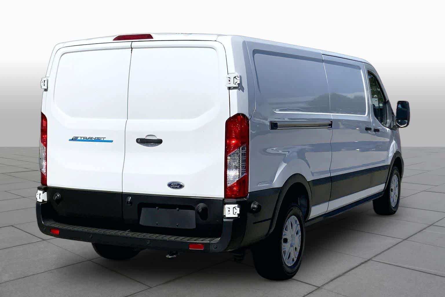 Certified 2023 Ford E-Transit Low Roof RWD image 12