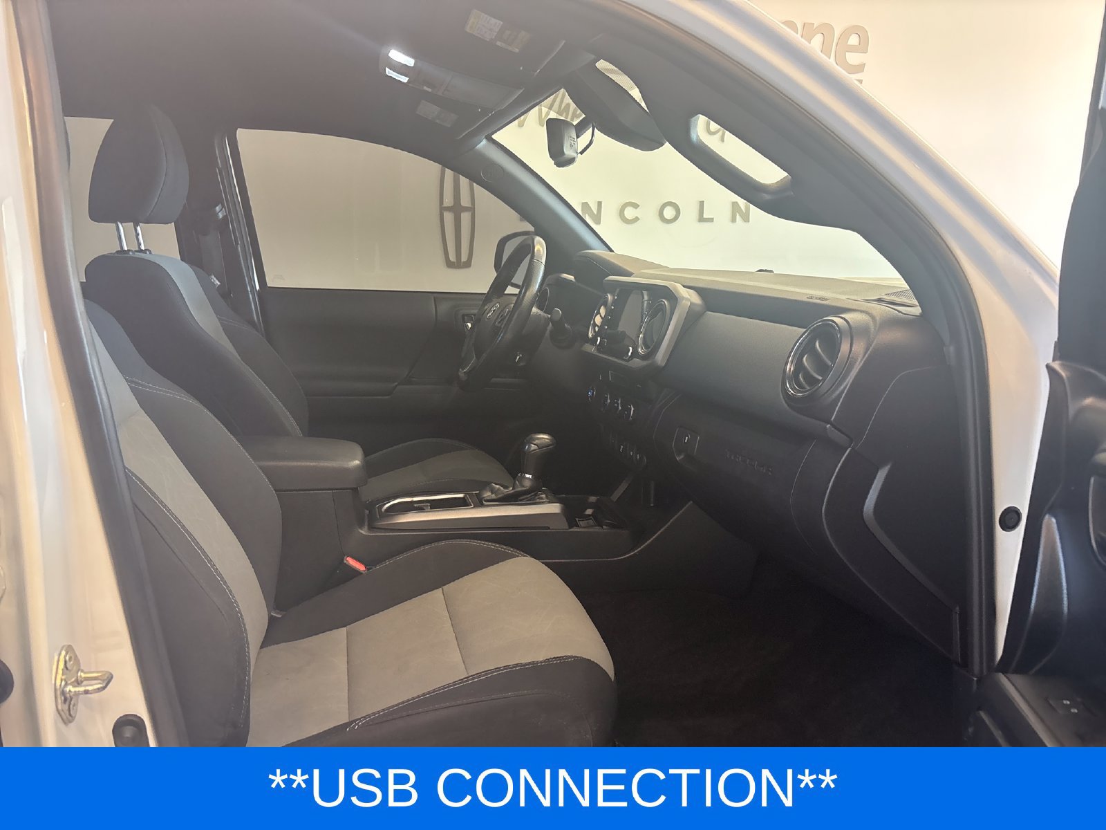 Used 2021 Toyota Tacoma TRD Sport RWD image 8