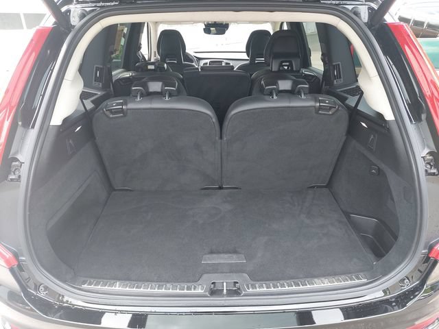 Used 2020 Volvo XC90 T6 Momentum AWD/4WD image 13