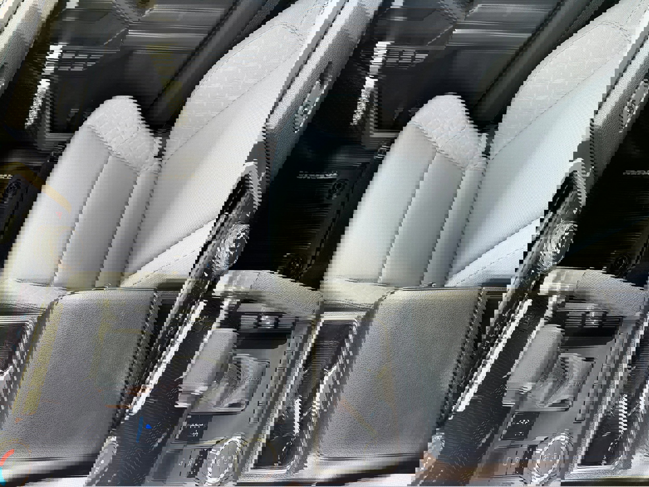 Used 2025 Toyota Tacoma SR5 image 26