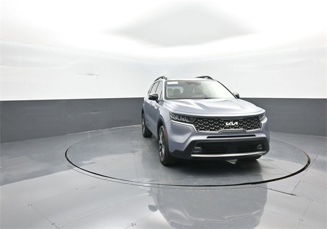 Used 2023 Kia Sorento X-Line EX image 2