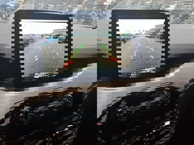 Certified 2022 Ford Escape SE w/ SE Sport Appearance Package image 21