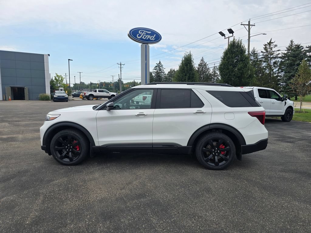 Certified 2020 Ford Explorer ST w/ ST Street Pack AWD/4WD image 2