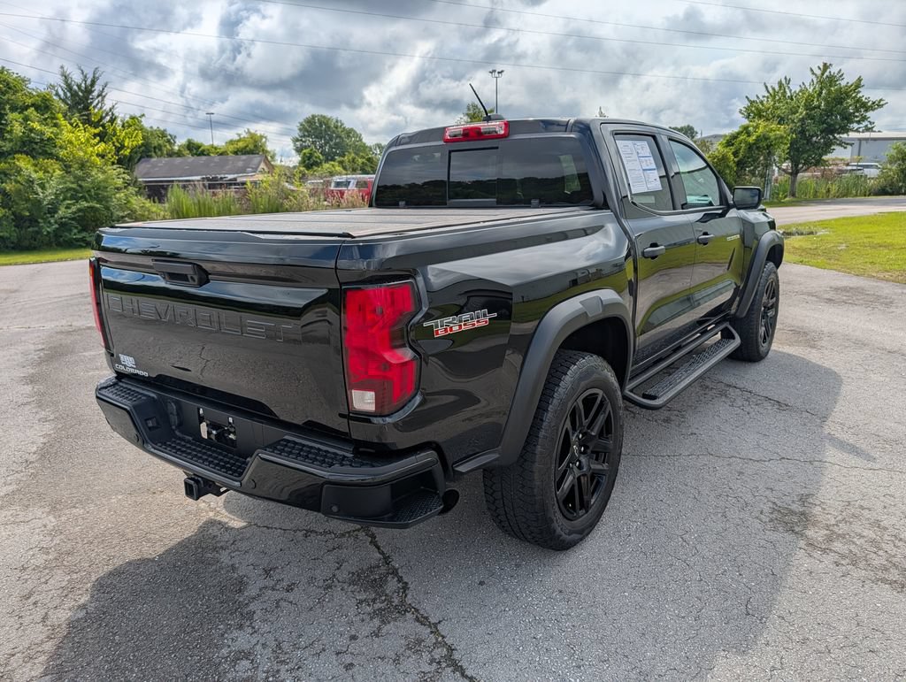 Used 2024 Chevrolet Colorado Trail Boss w/ Technology Package AWD/4WD image 4