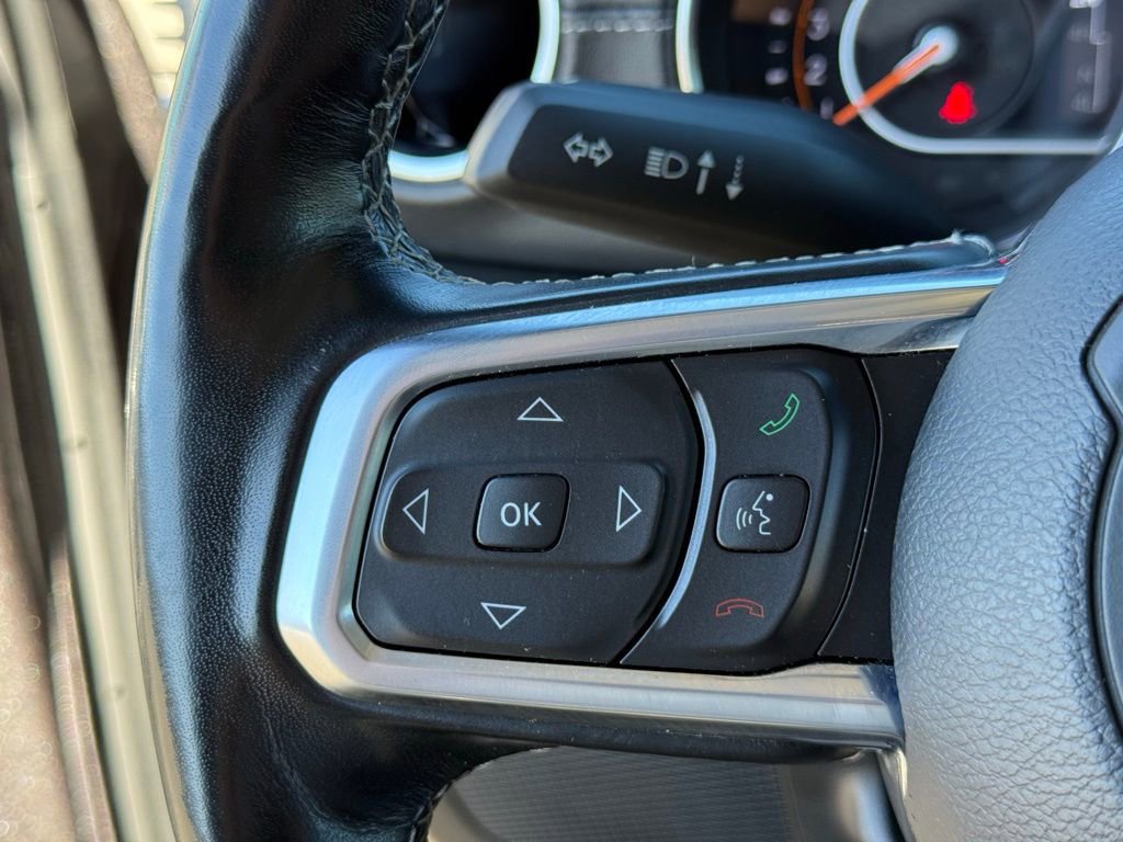 Used 2020 Jeep Wrangler Unlimited Sahara image 15