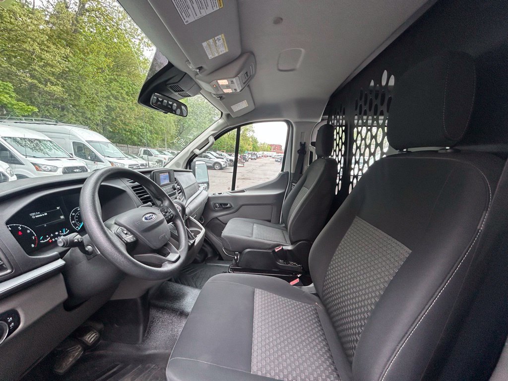 Certified 2025 Ford Transit 250 Low Roof w/ Exterior Upgrade Package RWD image 17