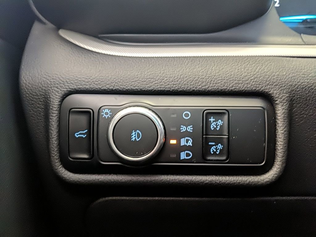 Certified 2023 Ford Explorer XLT w/ Equipment Group 202A AWD/4WD image 26