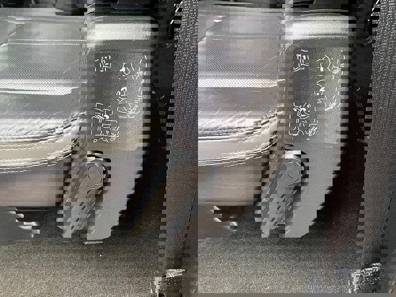 Certified 2017 Ford Expedition EL Platinum image 39