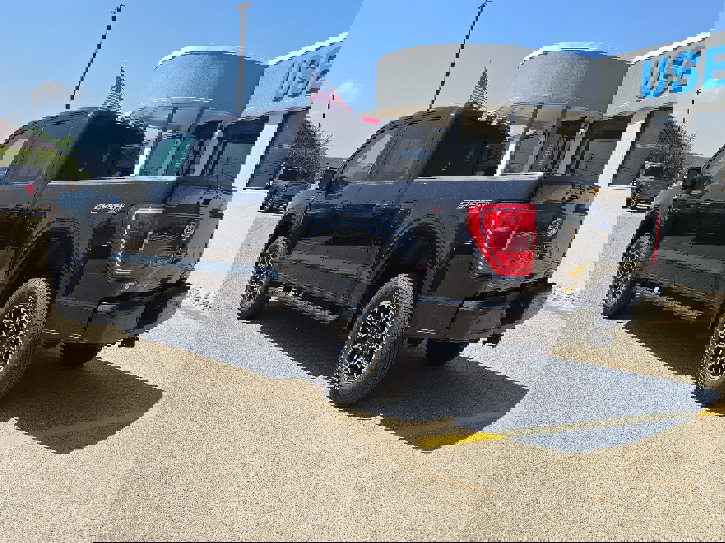 Certified 2022 Ford F150 XLT w/ Equipment Group 302A High image 2