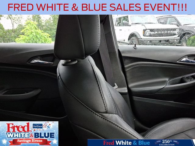 Used 2018 Chevrolet Cruze Premier FWD image 13