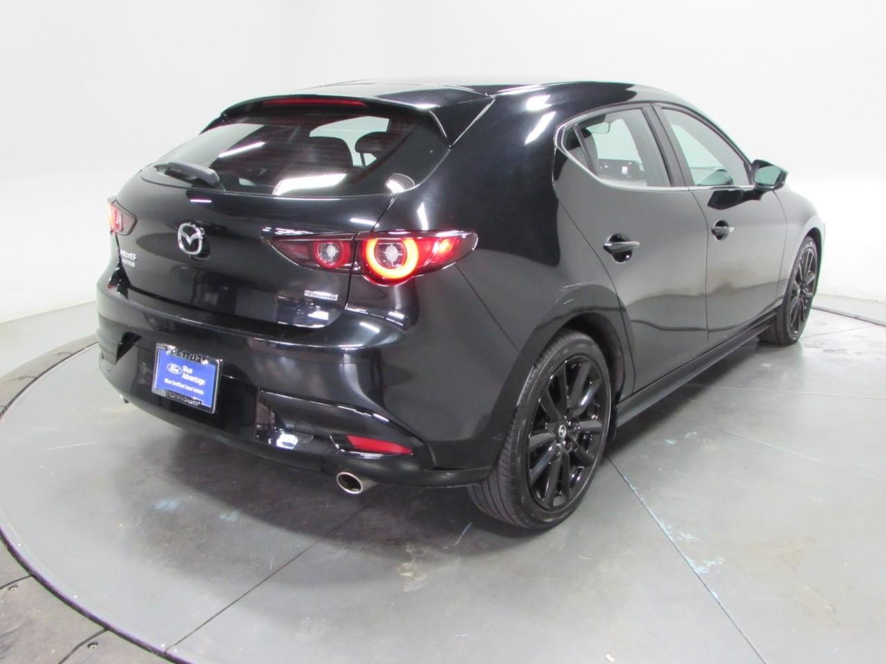 Used 2024 MAZDA MAZDA3 s FWD image 7