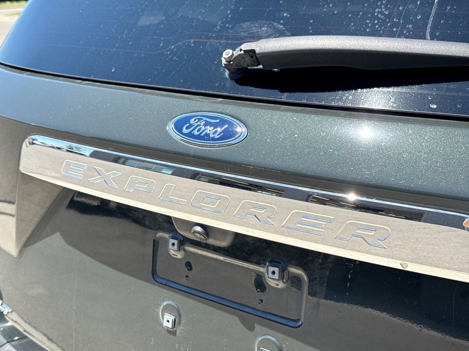 Certified 2024 Ford Explorer XLT AWD/4WD image 15
