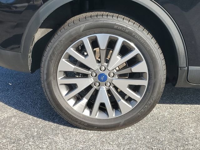 Certified 2022 Ford Escape Titanium w/ Class II Trailer Tow Package image 6