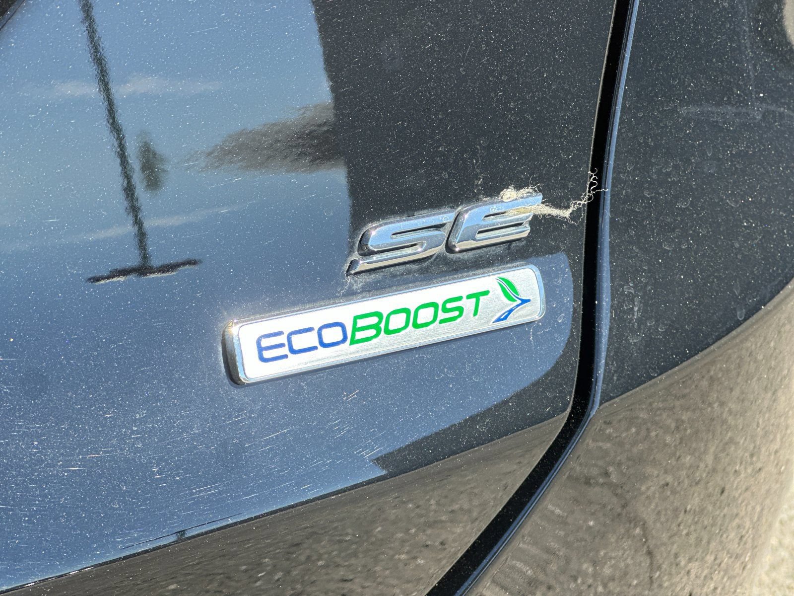 Certified 2018 Ford Fusion SE w/ Fusion SE Technology Package FWD image 39