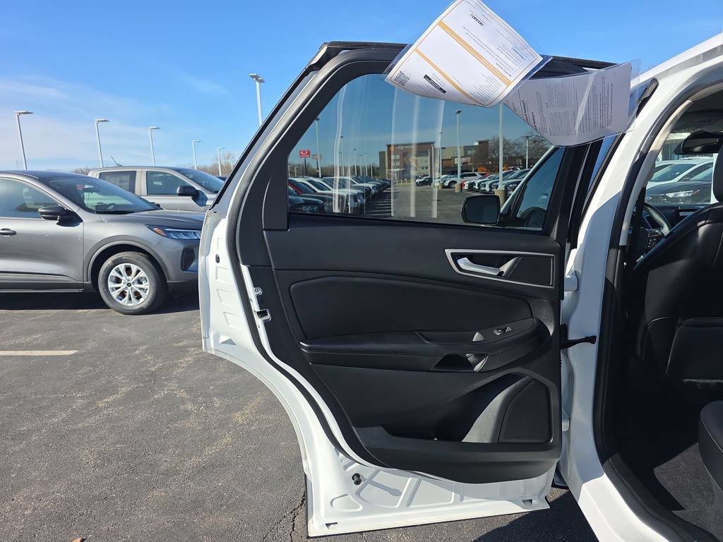 Certified 2023 Ford Edge SEL w/ Convenience Package AWD/4WD image 38