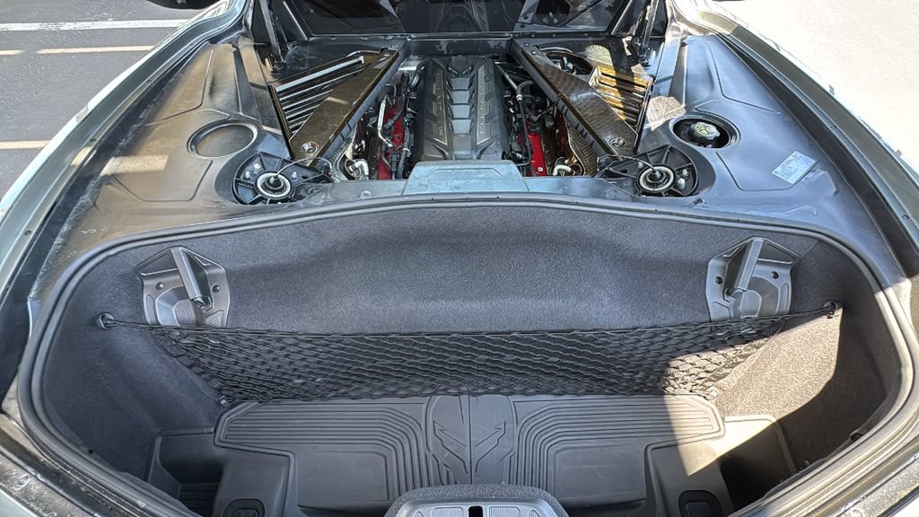 Used 2022 Chevrolet Corvette Stingray Premium Cpe w/ Z51 Performance Package RWD image 23