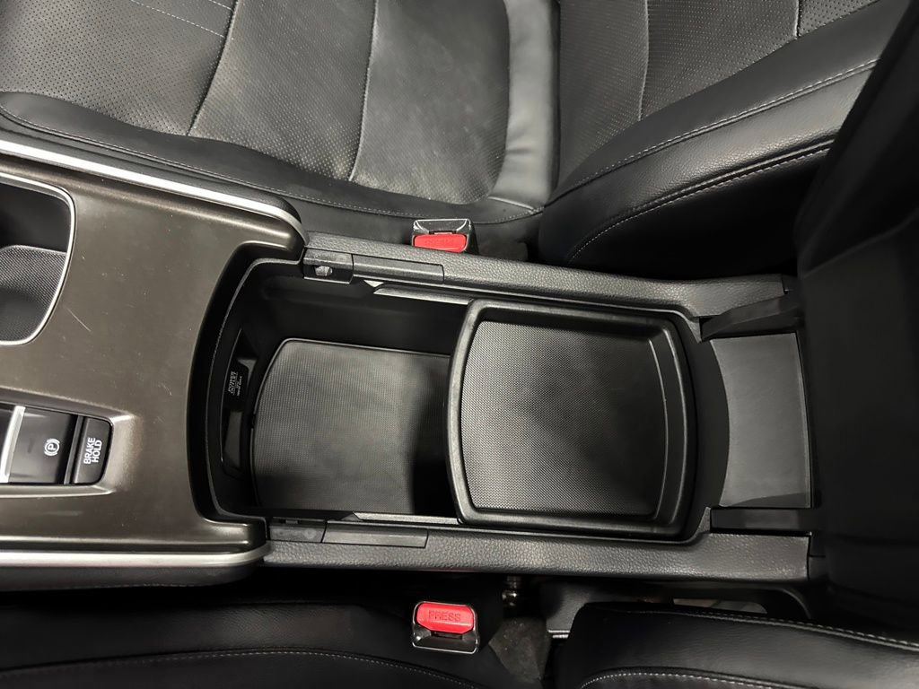 Used 2018 Honda Accord Touring image 30