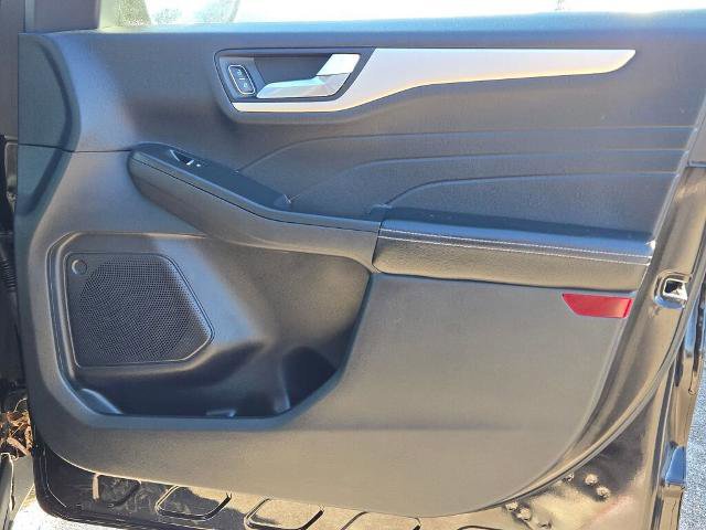 Certified 2021 Ford Escape SE w/ SE Sport Appearance Package image 10