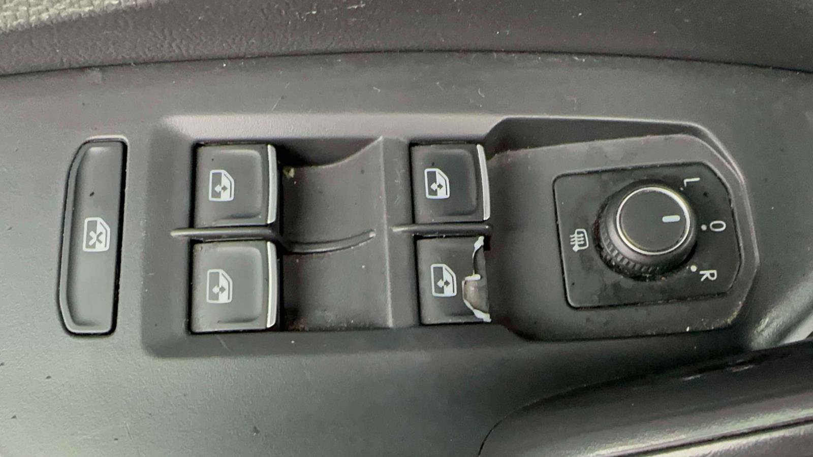 Used 2021 Volkswagen Jetta S image 15