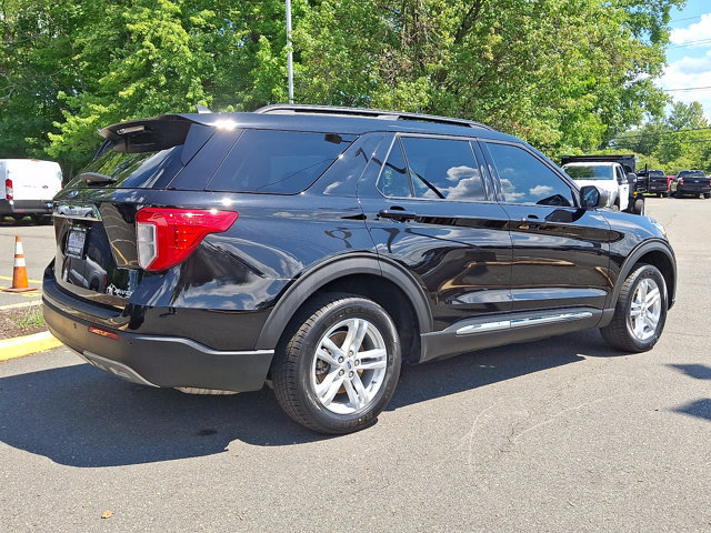 Certified 2023 Ford Explorer XLT w/ Equipment Group 202A AWD/4WD image 11