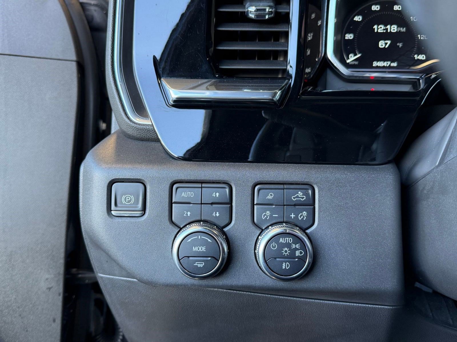 Used 2022 GMC Sierra 1500 SLT w/ SLT Premium Plus Package image 19