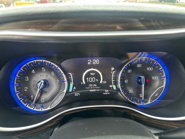 Used 2023 Chrysler Pacifica Limited image 39