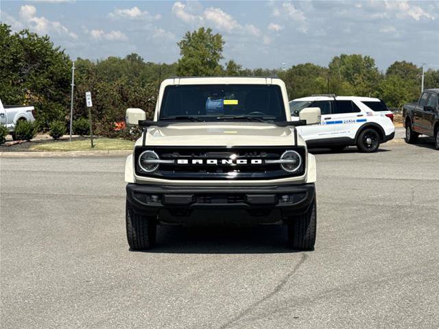 Certified 2025 Ford Bronco Outer Banks AWD/4WD image 2