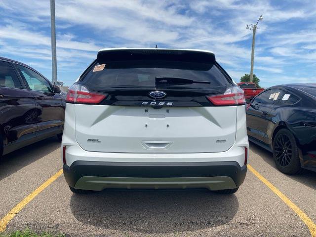 Certified 2024 Ford Edge SEL w/ Convenience Package AWD/4WD image 9