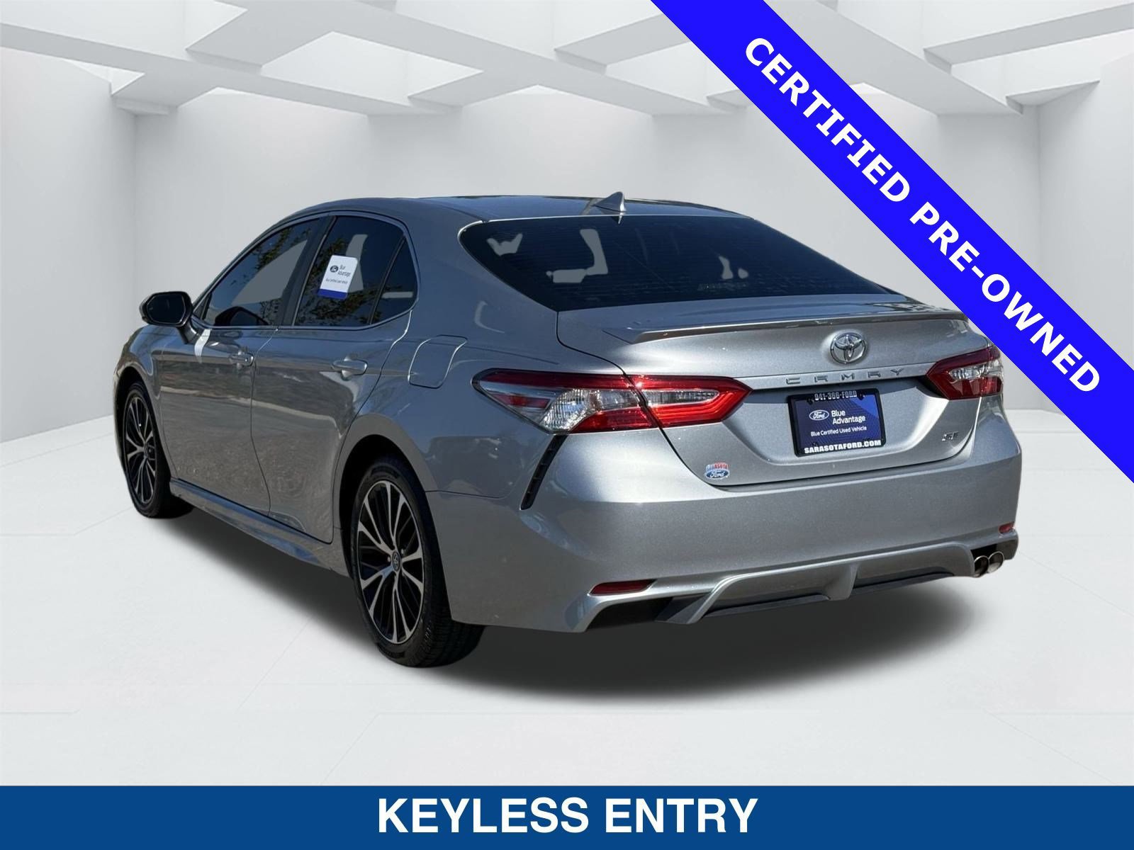 Used 2019 Toyota Camry SE video 2