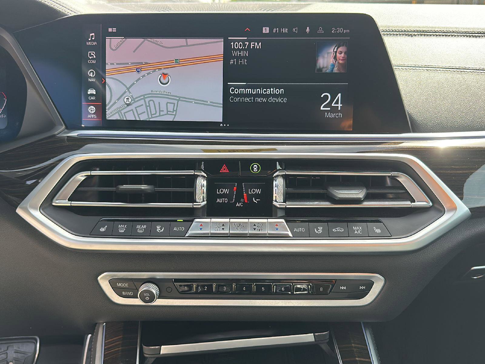 Used 2020 BMW X5 xDrive40i w/ M Sport Package image 21